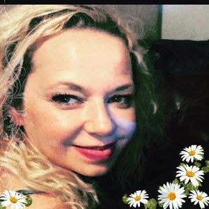 Meet your Posher, Angie